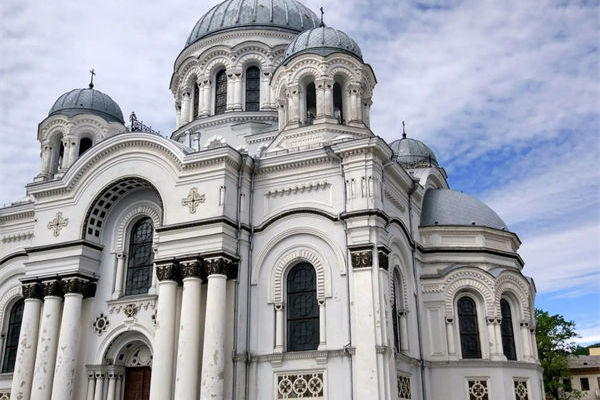 什么是拜占庭式建筑?拜占庭式建筑的特点！