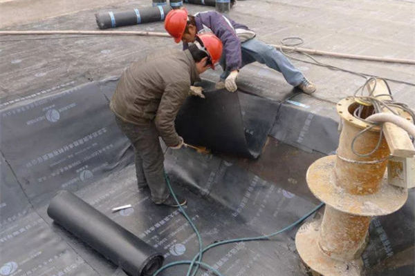 什么是改性沥青防水卷材?改性沥青防水卷材如何施工？