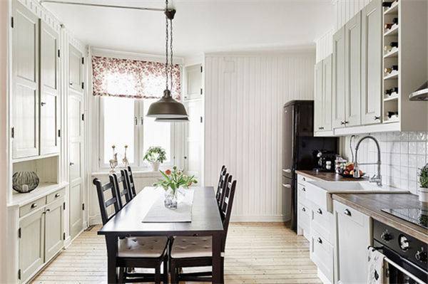 四人餐桌尺寸一般多少?四人餐桌尺寸多少合适?