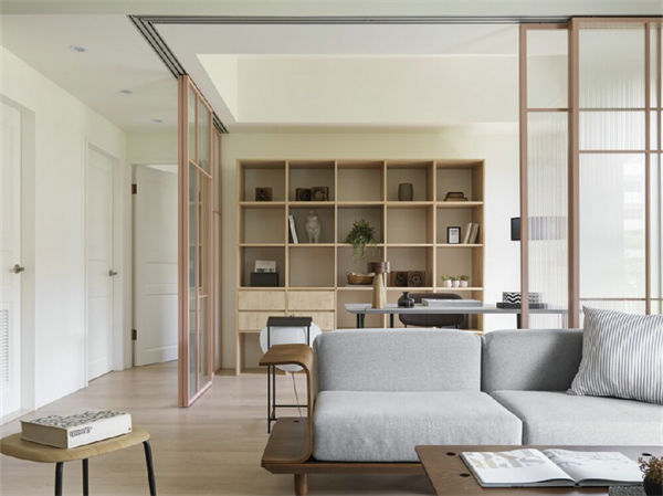 什么是磨砂玻璃门?磨砂玻璃门的优缺点有哪些?