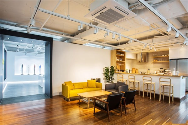 办公室装修时如何突出高级感？